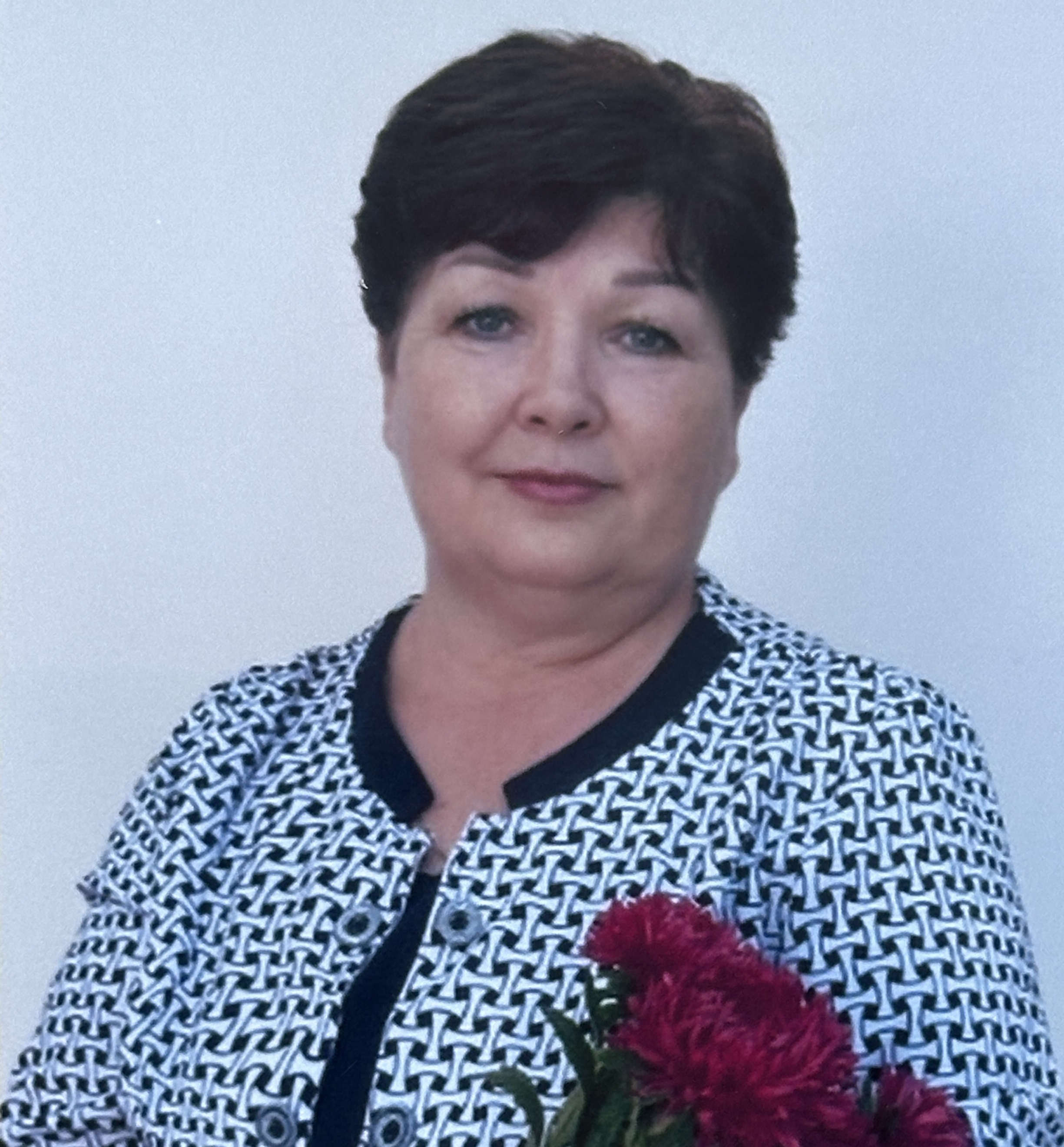 Пахомова Светлана Яковлевна.